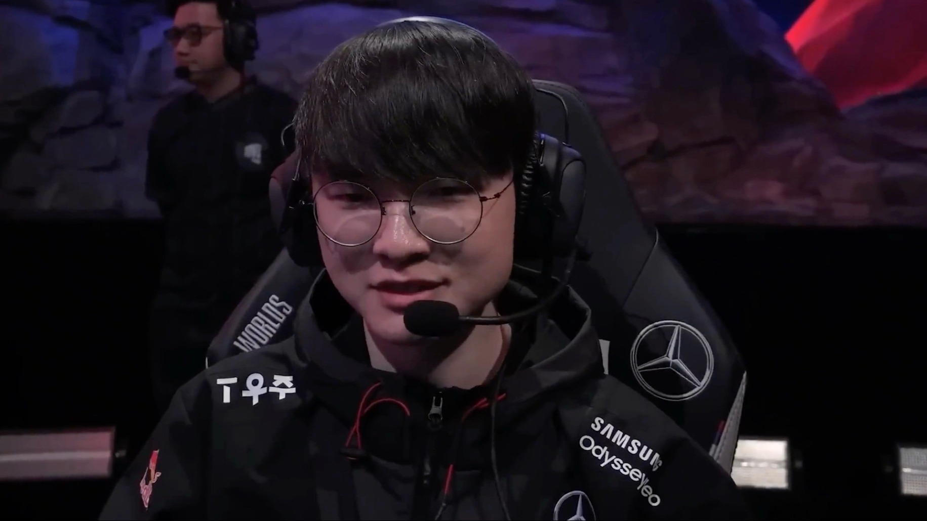 开云体育快速登录Faker在SKT比赛中晋级下一阶段，大比分获胜引发热议！